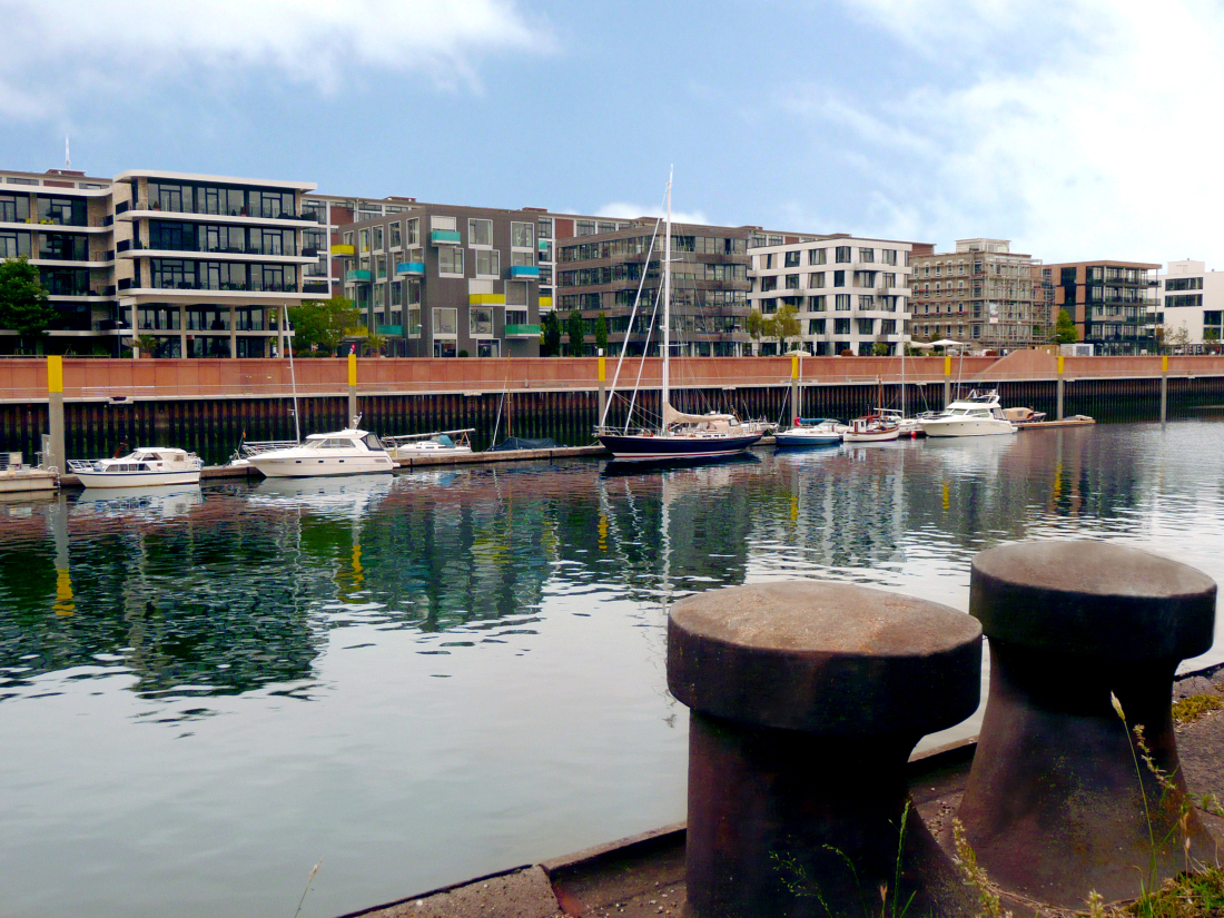 Ein Blick auf die Marina in der Überseestadt.